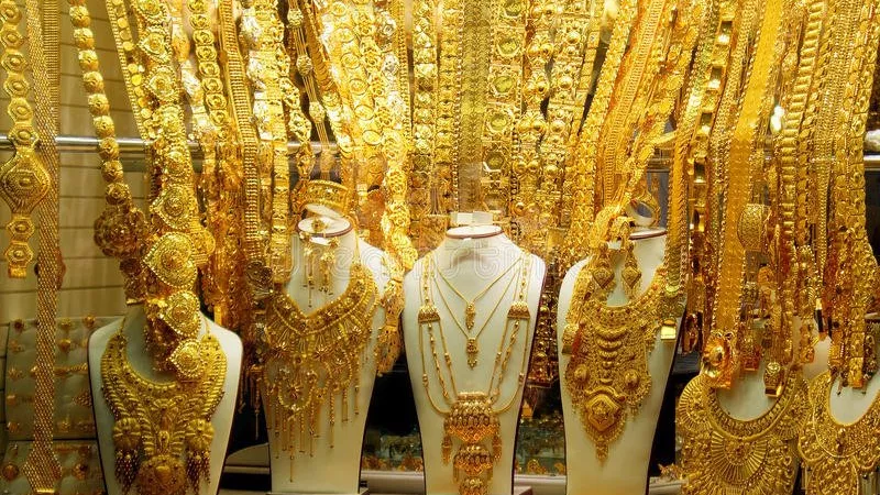 هدوء حذر في سعر الذهب في الكويت اليوم الخميس 22-8-2024