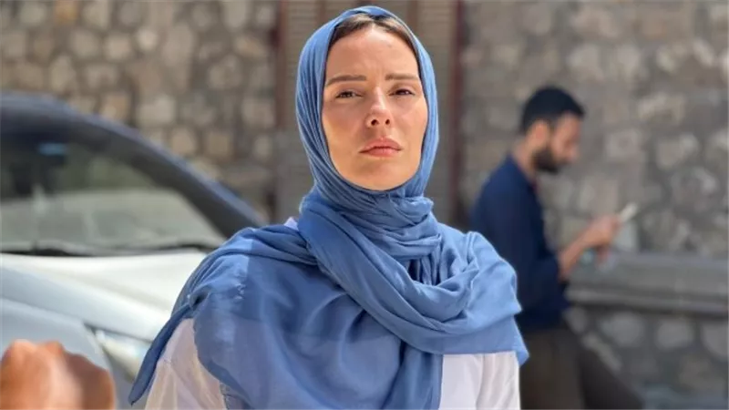عقدة الزواج .. إيمان العاصي تكشف أسرار انفصالها عن زوجها وحياتها الشخصية 
