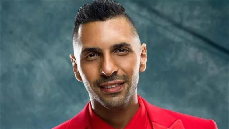 قبل أن يغلق الساحل أبوابه.. حسن أبو الروس يقدم لجمهوره أجمل الليالي
