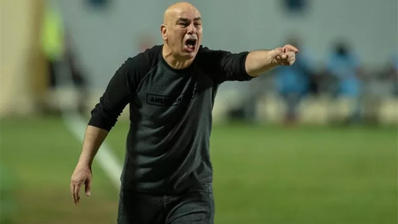 أزمة جديدة بين حسام حسن والأهلي.. اتحاد الكرة يتدخل