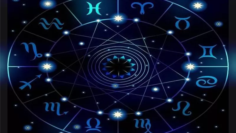 حظك اليوم الجمعة 30 أغسطس 2024.. مفاجأة مالية للميزان وتغييرات مهنية للجدي