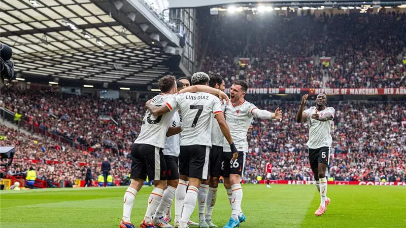 ترتيب الدوري الإنجليزي والهدافين بعد فوز ليفربول على مانشستر يونايتد