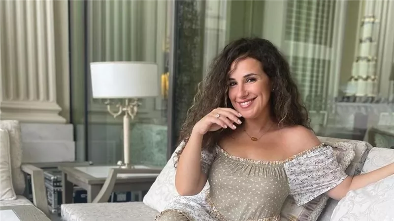 آخر كلاك.. شيري عادل تعلن انتهاء تصوير مسلسل فن الحرب