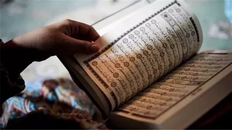 فضل قراءة سورة الكهف يوم الجمعة.. نور وهداية في يوم مبارك
