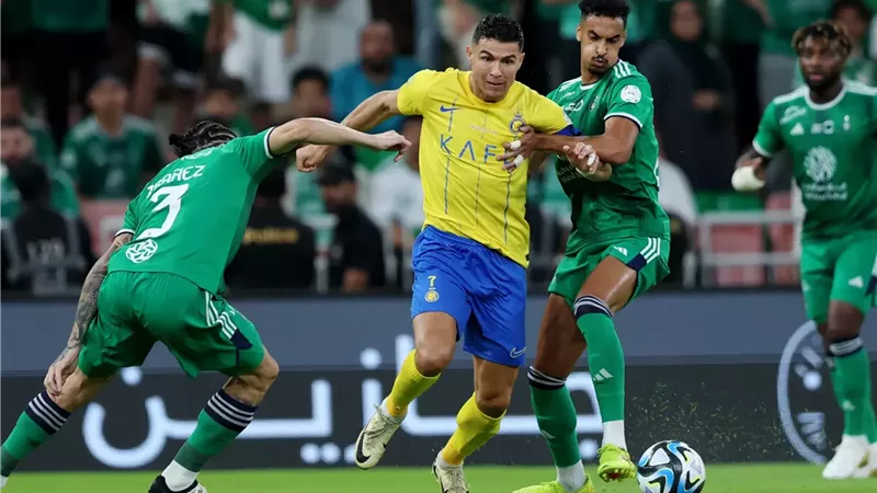 موعد مباراة النصر والأهلي في الدوري السعودي 2024-2025 والقنوات الناقلة