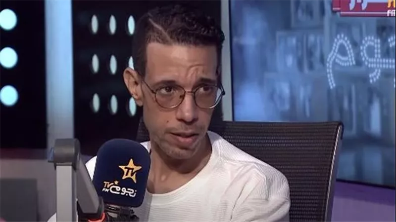 مؤلف عمر أفندي يرد على الجدل حول جملة 