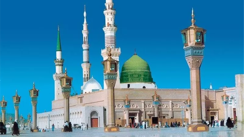 حكم صلاة الجمعة للنساء في المساجد وفقًا للشريعة الإسلامية