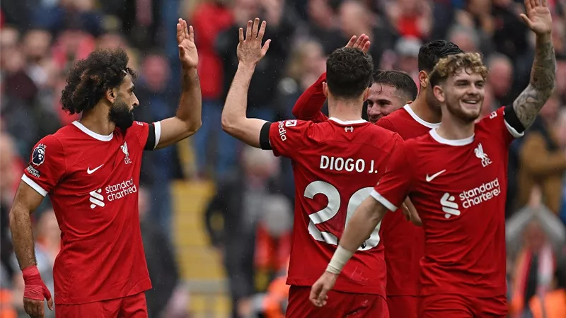 محمد صلاح يقود تشكيل ليفربول أمام نوتينجهام فورست في الدوري الإنجليزي