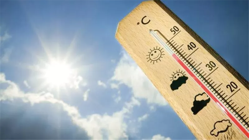 الأرصاد الجوية تحذر من أمطار خفيفة..تعرف على تفاصيل حالة الطقس غدًا