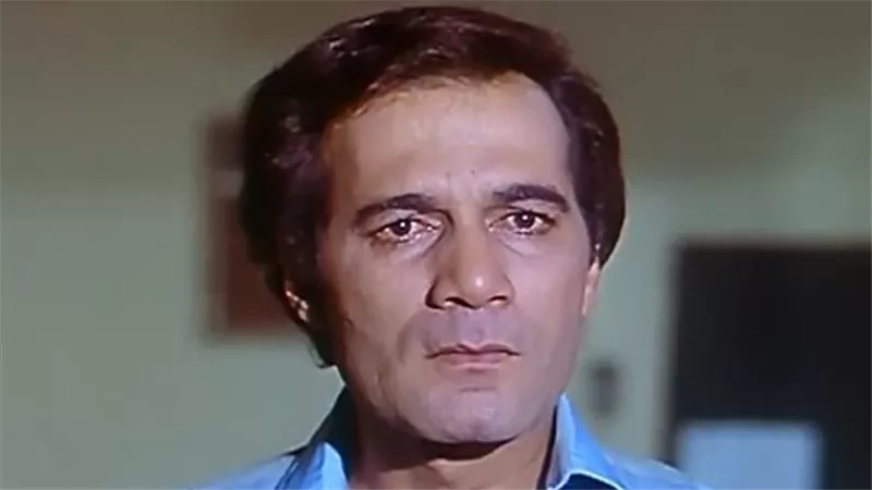 حكايات فنية.. أكبر أزمة فنية واجهت محمود ياسين عام 1998