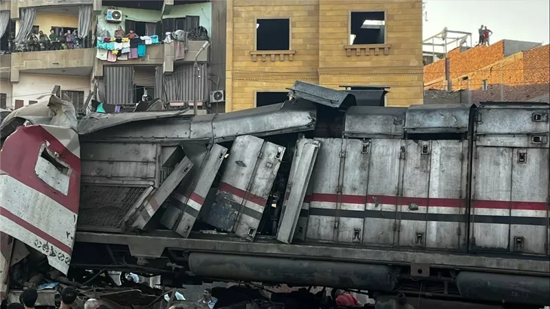 آخر مستجدات حادث تصادم قطاري الزقازيق بعد ارتفاع عدد الضحايا