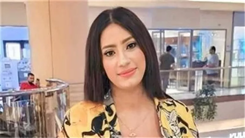 بعد القبض عليها بنشر الفجور.. من هي الراقصة صوفيا لورين؟