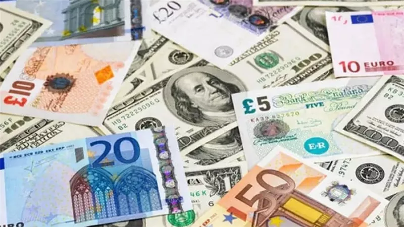 أسعار العملات اليوم الإثنين بنهاية التعاملات.. «إنفوجراف»