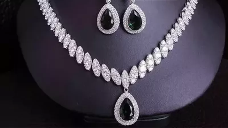 تعرف على أسعار الفضة اليوم الأربعاء 18-9-2024.. عيار 925 بالمصنعية بكام؟