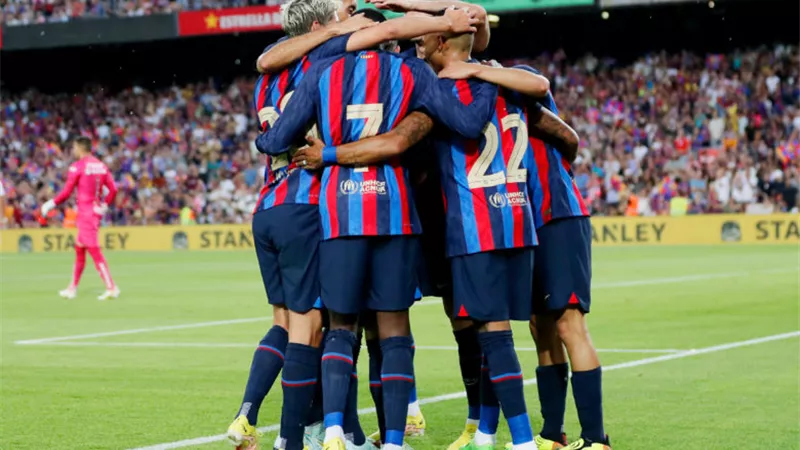 قائمة برشلونة لمواجهة أوساسونا في الدوري الإسباني اليوم
