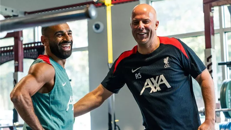 جماهير ليفربول تفاجئ محمد صلاح أمام بورنموث في الدوري الإنجليزي 