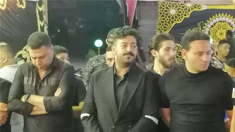  بالصور .. مراسم عزاء ضاضا نجل المطرب الشعبي إسماعيل الليثي  