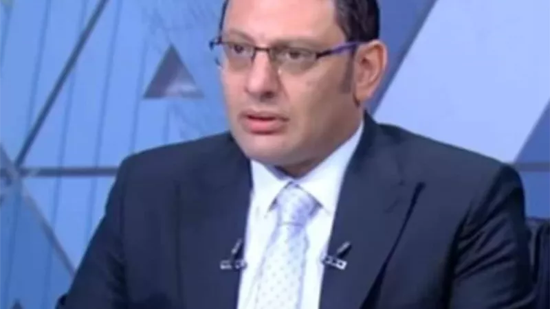  خبير اقتصادي يكشف لـ الموجز أسباب ارتفاع أسعار السيارات في مصر