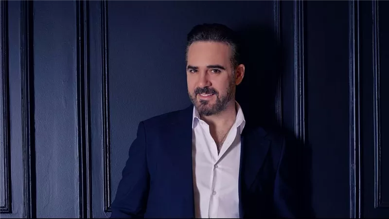 وائل جسار يغني تحت القصف الإسرائيلي في لبنان.. ما القصة؟