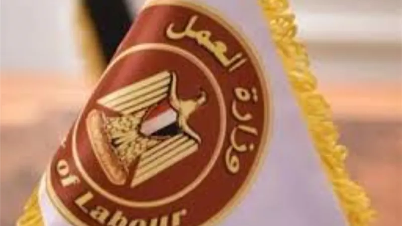 200 ألف جنيه للمتوفي..تفاصيل حادث سقوط عاملين من علي سقالة في التجمع