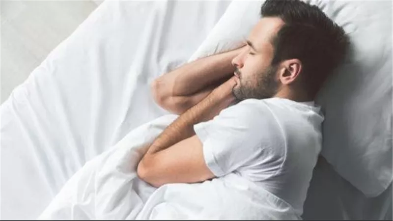 تفسير حلم موت شخص حي والبكاء عليه لإبن سيرين.. عالم الأحلام 