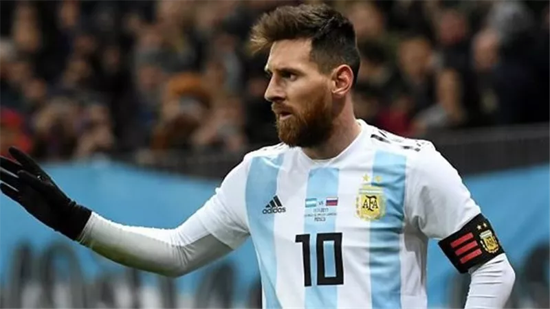 عقوبة الإيقاف تطارد ليونيل ميسي بسبب منتخب الأرجنتين
