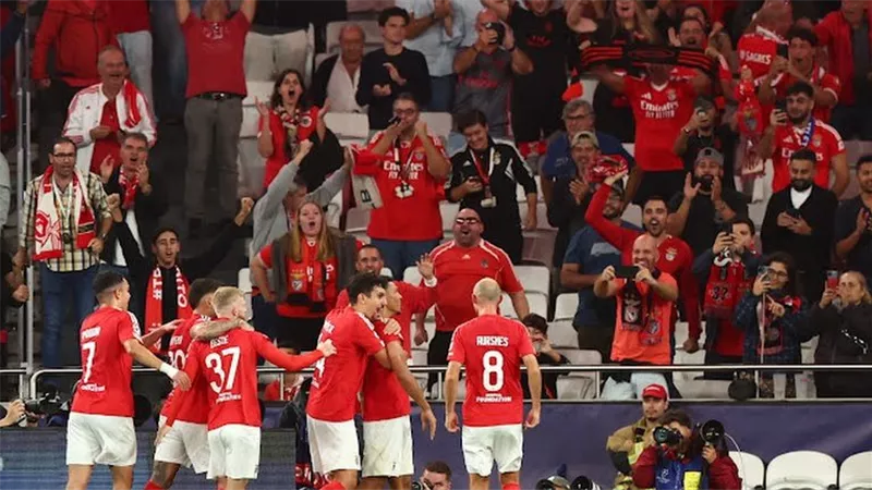 بنفيكا يكتسح أتلتيكو مدريد برباعية في دوري أبطال أوروبا.. مباراة نارية
