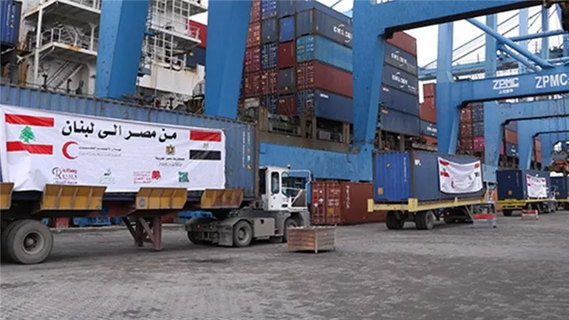 مصر ترسل أول شحنة من المساعدات الطبية إلى لبنان وسط العدوان الإسرائيلي