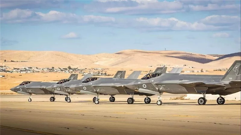 إيران وإسرائيل.. تصعيد متزايد بين التحضير للرد العسكري والتحذيرات الدولية