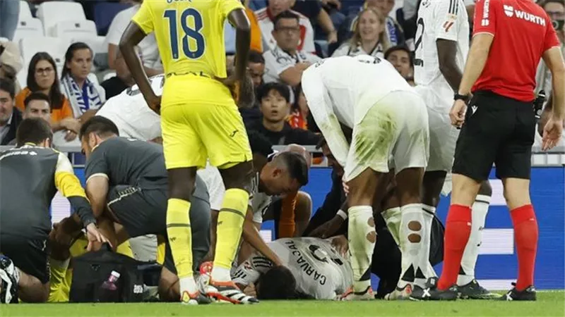 تفاصيل إصابة كارفخال مع ريال مدريد.. صدمة لـ أنشيلوتي