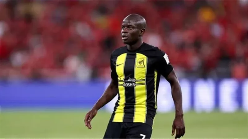 قبل مواجهة القادسية.. موقف كانتي من المشاركة مع الاتحاد في الدوري السعودي