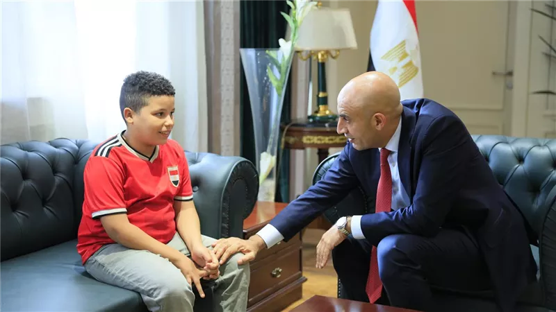 توجيهات عاجلة من وزير التربية والتعليم بشأن الطالب علي .. ماذا قال الوزير؟ 