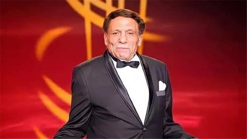 عودة عادل إمام للتمثيل بعد اعتزاله والسر رامي إمام.. إليك التفاصيل