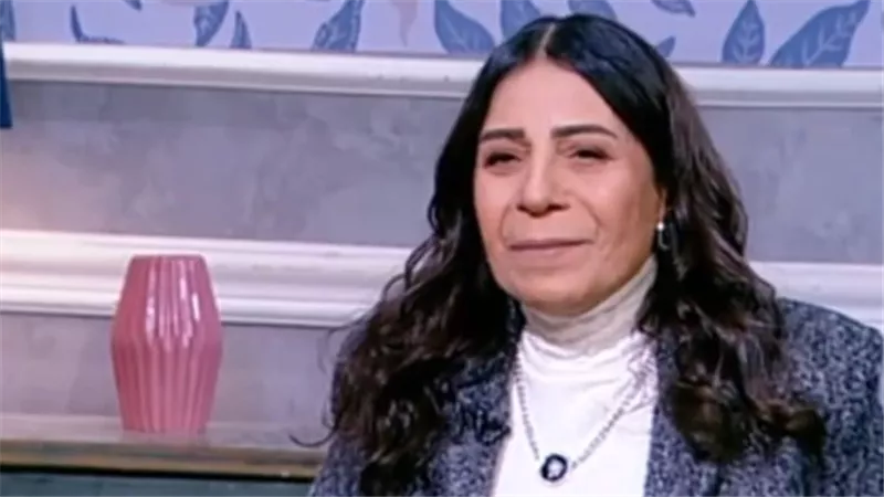 عفاف مصطفى تبكي.. من يقف وراء حرمانها من الفن؟ الفنانة تجيب