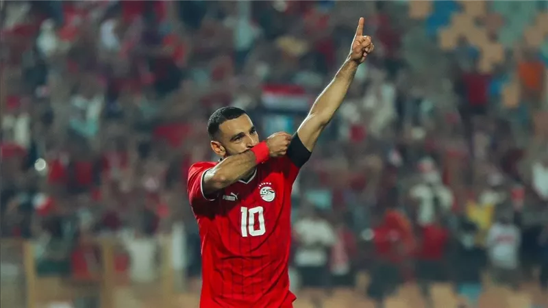 من هو قائد منتخب مصر ضد موريتانيا في غياب محمد صلاح؟