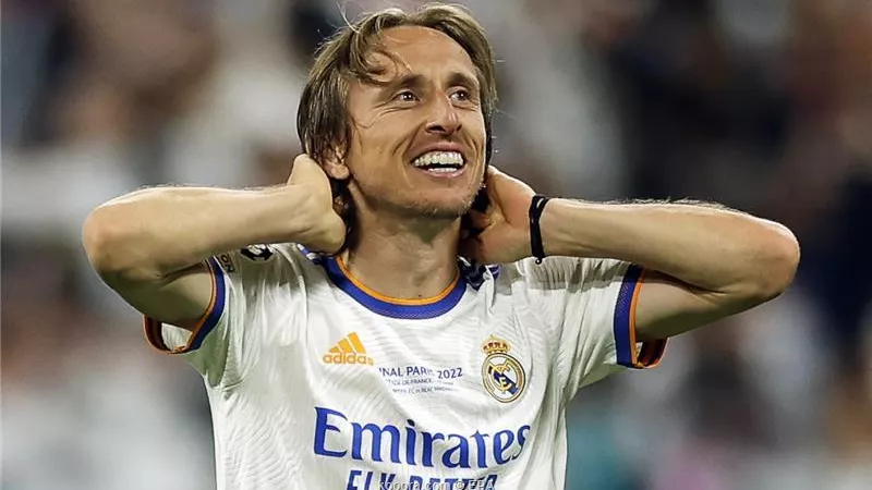 مودريتش يوضح موقفه عن إمكانية تجديد عقده مع ريال مدريد