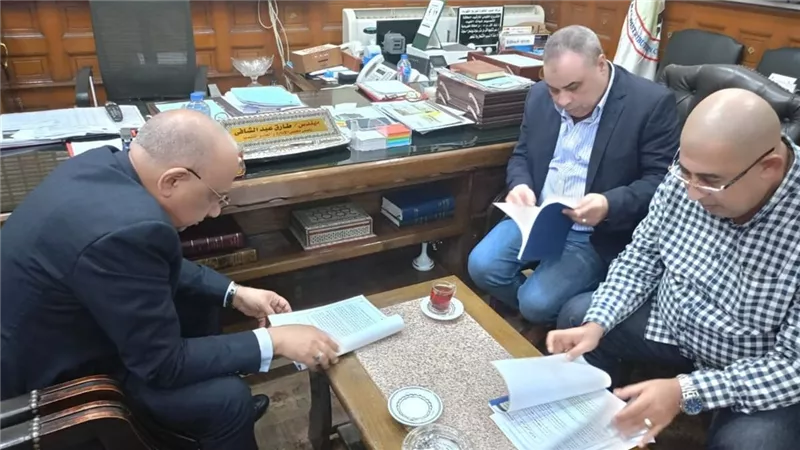 كواليس جولات وزير الكهرباء داخل شركة جنوب القاهرة للتوزيع 