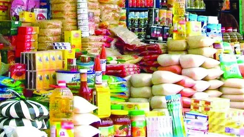 أبرزها السكر والفول والدقيق.. ارتفاع أسعار السلع الغذائية بعد زيادة الوقود 