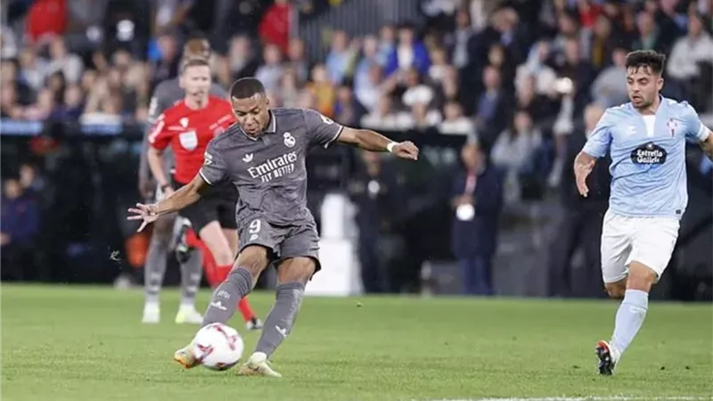 تألق مبابي وفينيسيوس.. ريال مدريد يفوز على سيلتا فيجو في الدوري الإسباني 