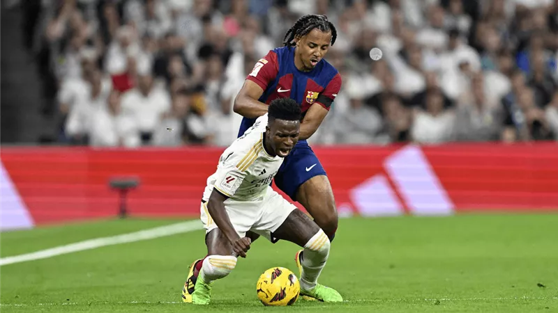 موعد مباراة ريال مدريد ضد برشلونة في قمة الدوري الإسباني