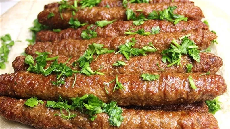طريقة عمل كفتة البرغل المشوية.. وجبة خفيفة وسريعة لعائلتك