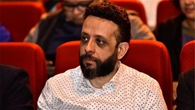 عمرو القاضي يتصدر التريند بعد وفاة والدته ومعلومات لا تعرفها عنه 