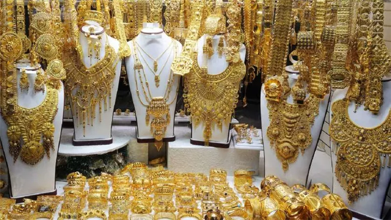 أسعار المعدن الأصفر  .. سعر الذهب اليوم الأحد 27-10-2024 بعد التراجع 