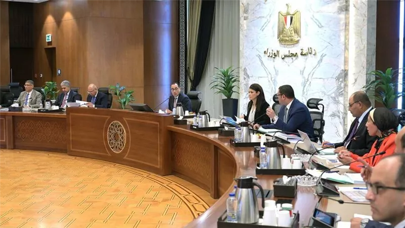 أبرزها إعفاءات الاشتراطات البنائية. قرارات هامة على طاولة الحكومة