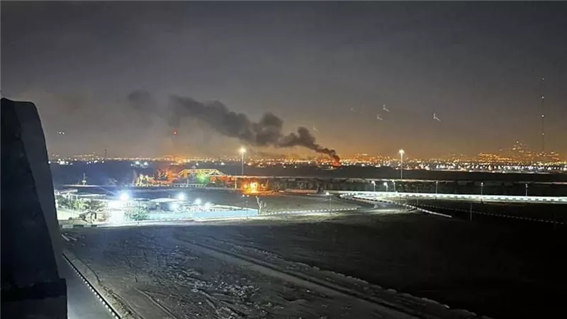 صحيفة بريطانية: الهجوم الإسرائيلي أصاب منشآت نووية وصاروخية إيرانية