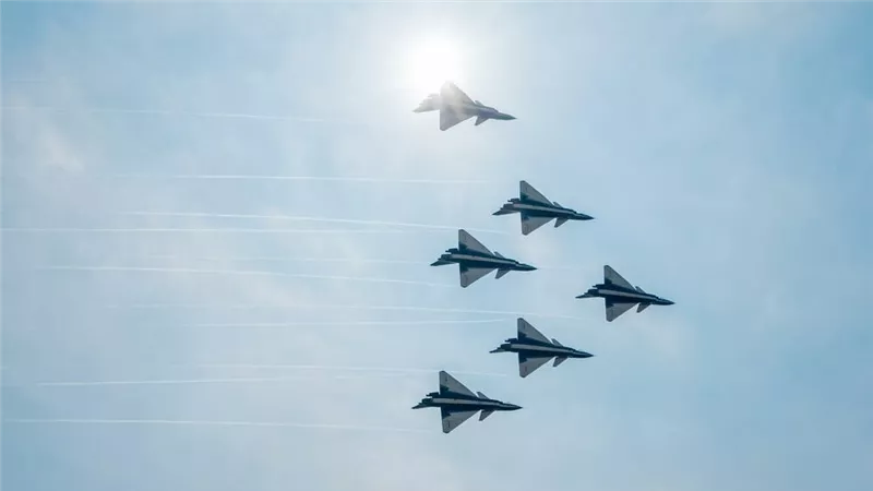 العركة ابتدت.. تايوان تشتري الصواريخ الأمريكية والصين تنشر المقاتلات