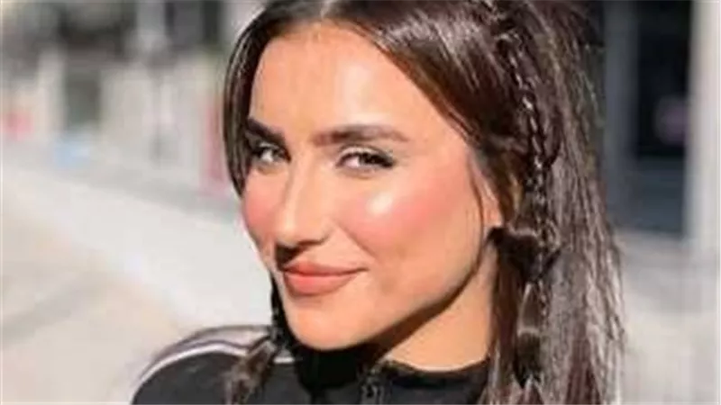 هلا السعيد.. أزمات في حياة بطلة المداح آخرهم وفاة والدها
