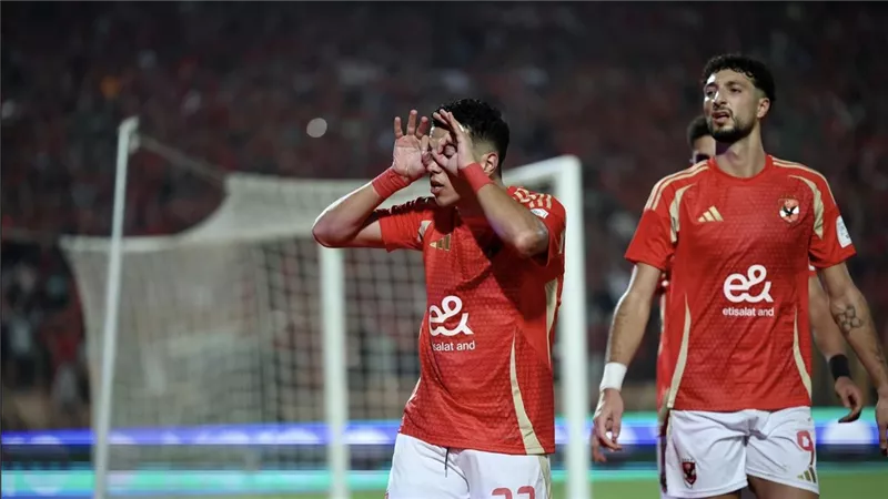 بالثلاثة.. الأهلي يتوج بكأس القارات ويتأهل إلى نصف نهائي إنتركونتيننتال على حساب العين
