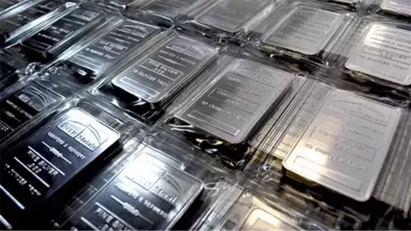 أسعار الفضة اليوم.. سعر جرام الفضة عيار 925 بالمصنعية اليوم الأربعاء 30-10-2024
