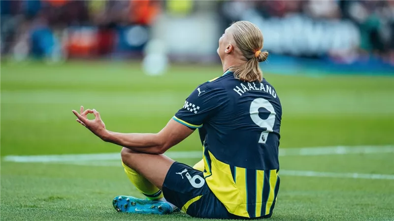 ريال مدريد يضع هالاند على رأس اهتماماته في الصيف.. كواليس مثيرة 
